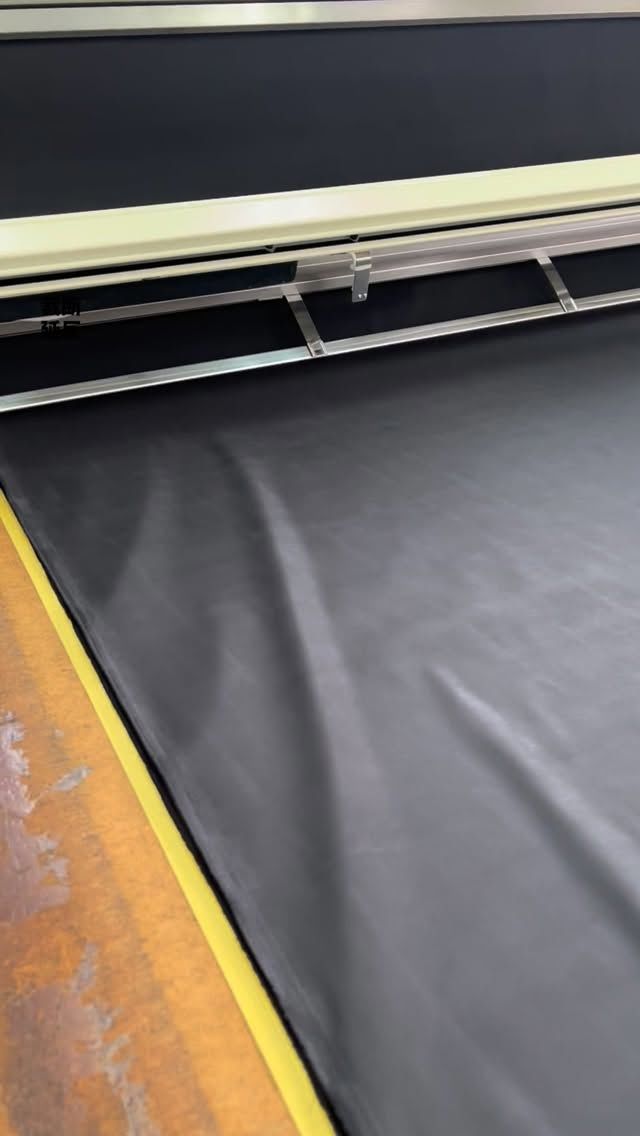 延反！！

#縫製工場 
#garmentfactory 
#藤原洋装 
#yosofujiwara 
#madeinjapan