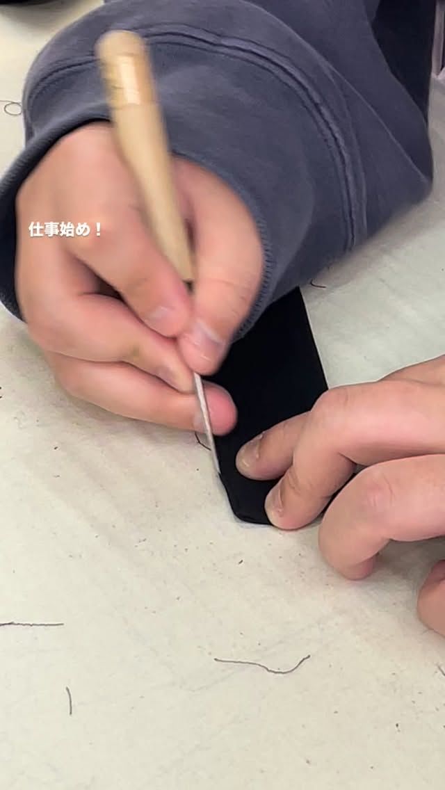 仕事始め！

#縫製工場 
#garmentfactory 
#藤原洋装 
#yosofujiwara 
#madeinjapan 
#ブラックフォーマル 
#アイロン 
#増田町 
#仕事始め